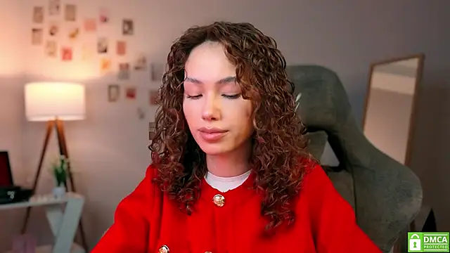 branchwithflowerss online show from October 7, 12:35 pm