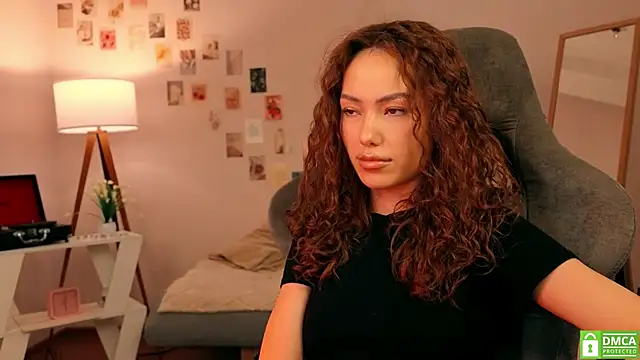 branchwithflowerss online show from October 22, 12:16 pm