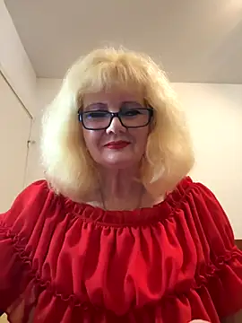 Snapshot of BoloshkaBlonda chatting on October 23, 4:17 pm BoloshkaBlonda online show from October 23, 4:17 pm