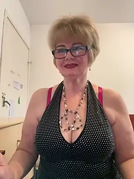 BoloshkaBlonda online show from February 14, 8:22 am