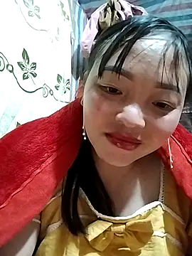 Snapshot of Minkine022 chatting on March 5, 1:45 am Minkine022 online show from March 5, 1:45 am