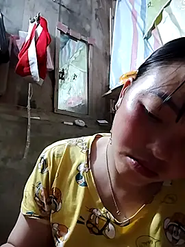 Snapshot of Minkine022 chatting on March 23, 8:35 pm Minkine022 online show from March 23, 8:35 pm