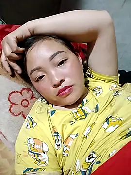 Snapshot of Minkine022 chatting on March 24, 8:41 am Minkine022 online show from March 24, 8:41 am