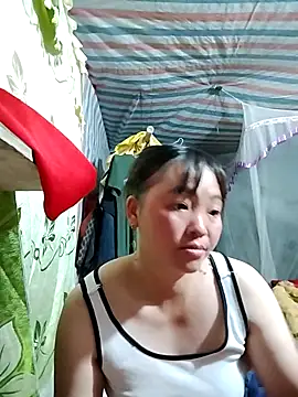 Snapshot of Minkine022 chatting on April 3, 1:20 pm Minkine022 online show from April 3, 1:20 pm