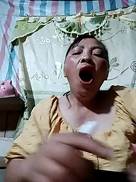 Snapshot of Minkine022 chatting on April 11, 8:57 pm Minkine022 online show from April 11, 8:57 pm