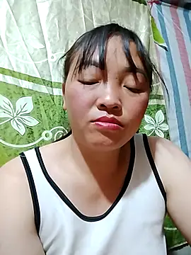 Snapshot of Minkine022 chatting on April 12, 5:18 pm Minkine022 online show from April 12, 5:18 pm