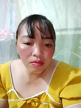 Snapshot of Minkine022 chatting on April 14, 1:17 pm Minkine022 online show from April 14, 1:17 pm