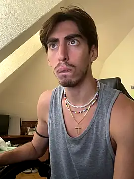 Snapshot of BABYJR05 chatting on October 1, 2:12 pm BABYJR05 online show from October 1, 2:12 pm