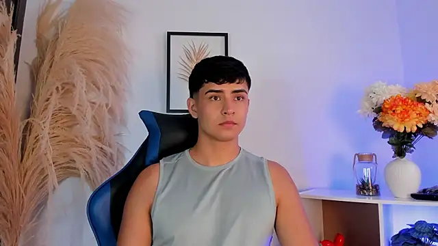 Thiago Connor21 online show from July 14, 9:09 pm
