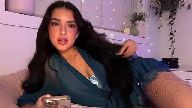 Snapshot of ariajacksonx chatting on October 27, 12:47 am ariajacksonx online show from October 27, 12:47 am