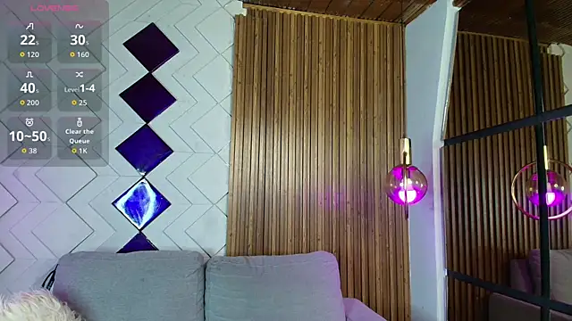 Matti sofia  online show from October 28, 7:05 pm