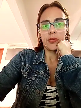 Jade 1-9 online show from March 3, 7:09 pm