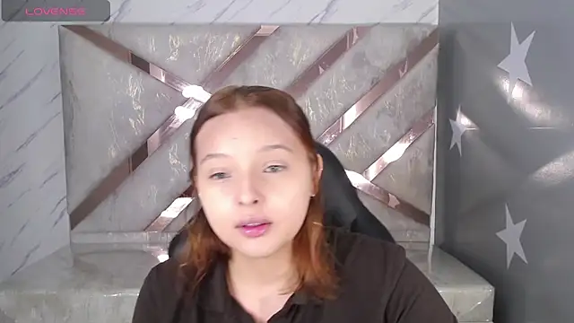 Snapshot of mia_foster_t chatting on April 15, 1:29 pm mia foster t online show from April 15, 1:29 pm