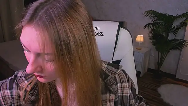 AngelAnabelle online show from October 16, 9:05 pm