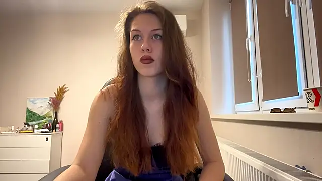 Nayra flash online show from November 18, 10:52 am