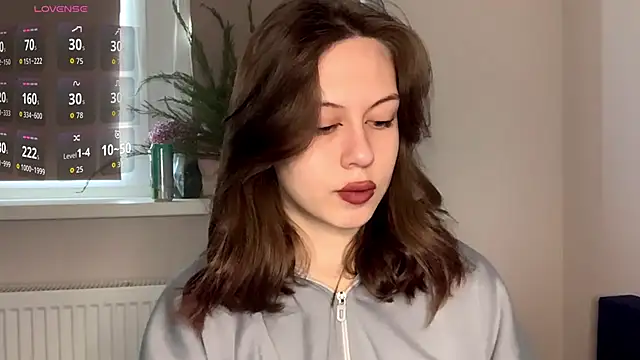 Nayra flash online show from April 17, 6:49 am