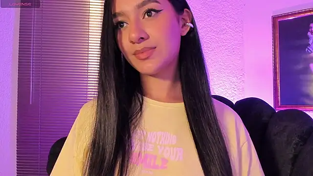 anne leee online show from April 6, 1:36 am