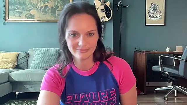 Snapshot of ashlynlotus chatting on October 4, 10:19 pm ashlynlotus online show from October 4, 10:19 pm