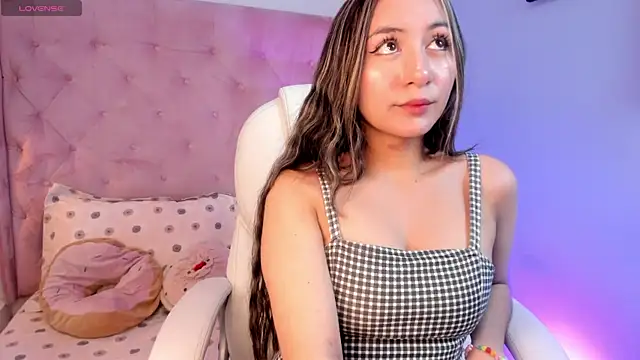 Vanelope evanss online show from December 4, 12:36 pm