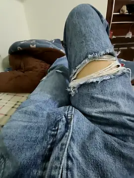 Lili 2love online show from December 2, 1:11 am