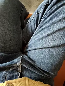 Lili 2love online show from December 15, 2:05 am