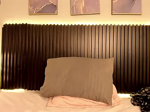 Snapshot of Julieta_Slav3 chatting on January 16, 8:46 pm Julieta Slav3 online show from January 16, 8:46 pm