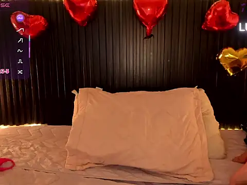 Snapshot of Julieta_Slav3 chatting on February 19, 9:44 pm Julieta Slav3 online show from February 19, 9:44 pm