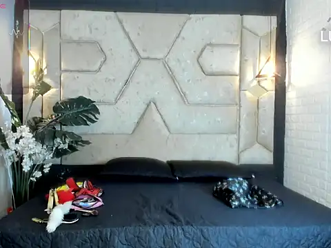 Snapshot of Julieta_Slav3 chatting on March 2, 9:32 pm Julieta Slav3 online show from March 2, 9:32 pm