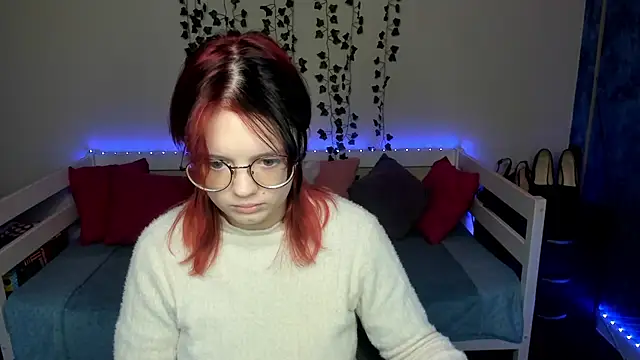 shy elina01 online show from November 21, 10:36 am