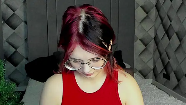 shy elina01 online show from December 5, 4:54 am