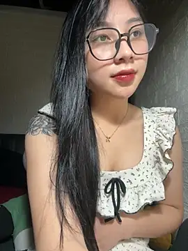 Snapshot of Linh5790 chatting on October 16, 3:24 pm Linh5790 online show from October 16, 3:24 pm