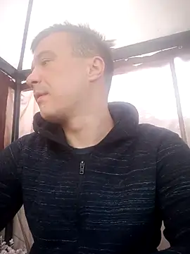 viktor1992-1-1 online show from July 13, 5:10 am