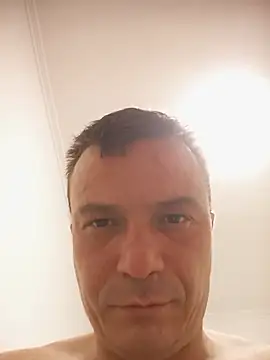 viktor1992-1-1 online show from July 21, 8:00 pm