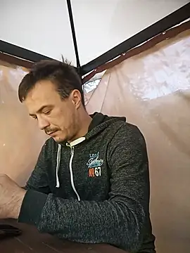 viktor1992-1-1 online show from July 29, 5:27 am