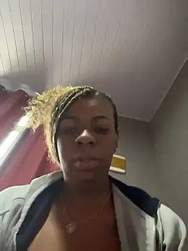 Priihmedeiros online show from July 9, 11:03 am