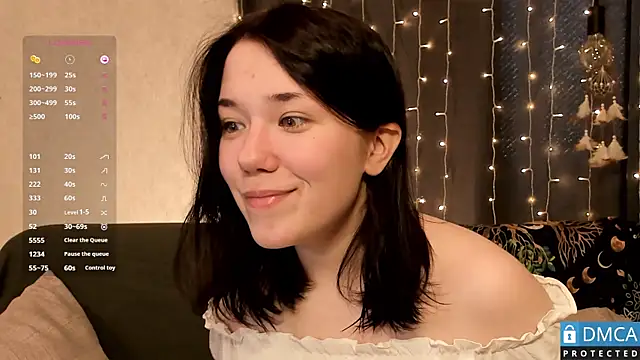 Kelly foox online show from April 4, 11:08 am