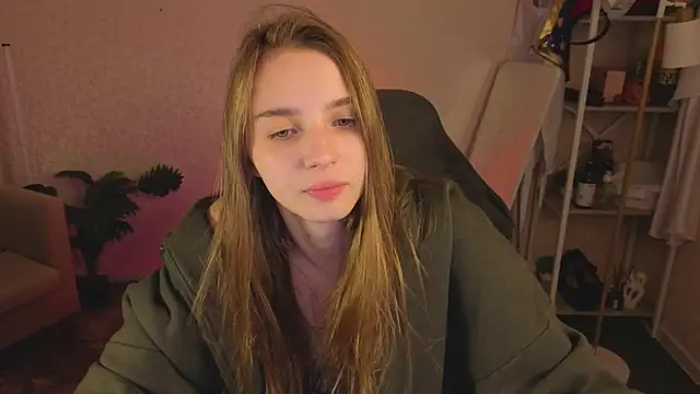 L1na Reeds online show from March 27, 1:11 am