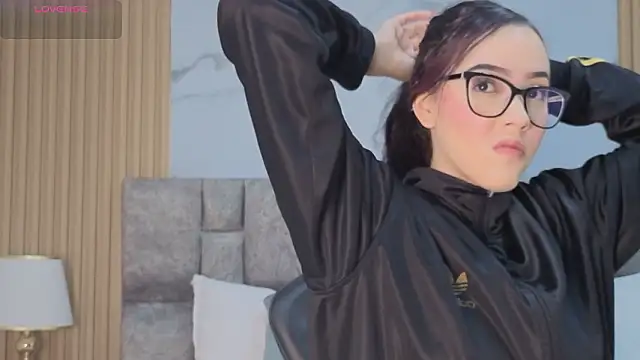 angel  kiss online show from February 1, 2:15 pm