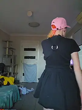 lonely Cosplay chick online show from January 16, 6:28 am