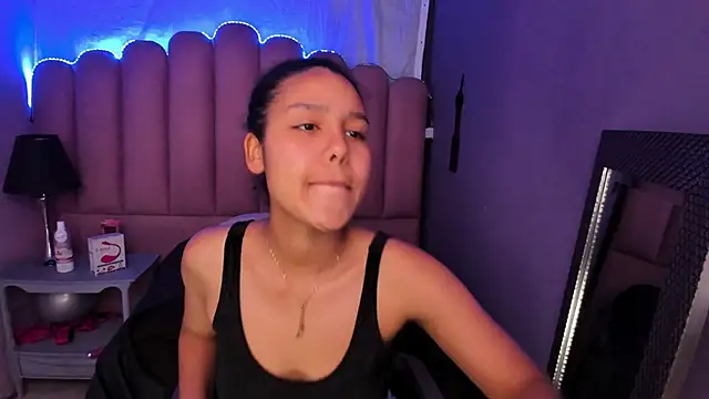 AriaVega online show from November 6, 11:11 am