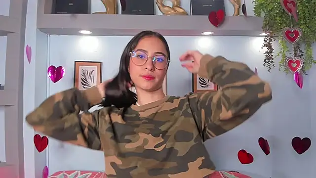 Alana Martinez  online show from February 18, 12:45 pm