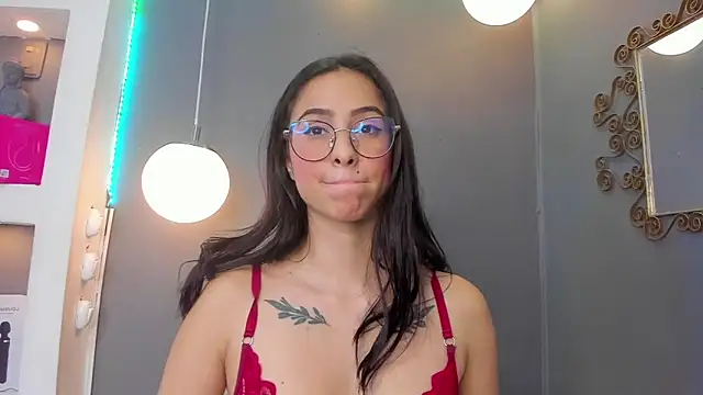 Alana Martinez  online show from March 10, 8:14 pm