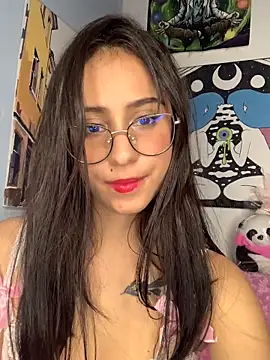 Alana Martinez  online show from April 11, 2:16 am