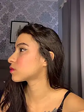 Alana Martinez  online show from April 16, 8:31 pm