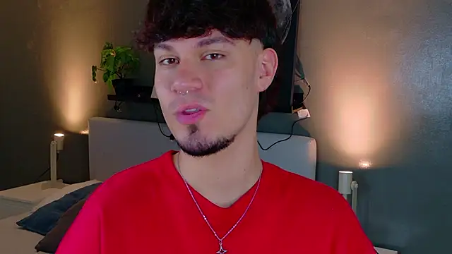 LiamThunder05  online show from December 14, 1:27 pm