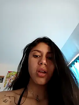 caramel doll   online show from October 7, 8:06 pm