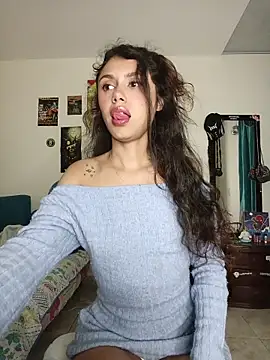 caramel doll   online show from November 26, 11:50 pm