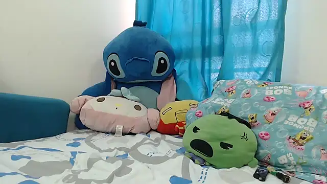 caramel doll   online show from April 8, 9:15 pm