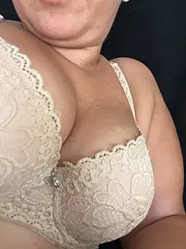 Daiana Andra online show from November 9, 1:42 pm