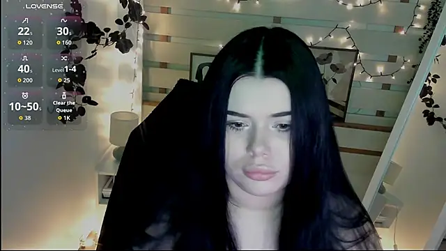 Mona Esty online show from February 13, 1:18 pm